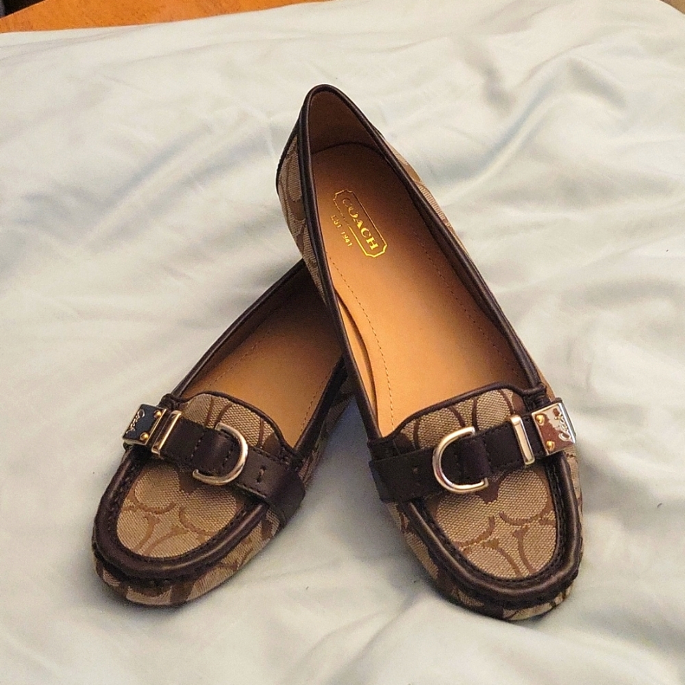 Coach Flores Flats